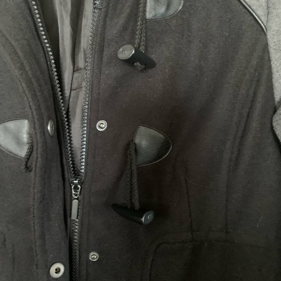 YOKI of New York Black & Gray Coat, Size Medium - Picture 6 of 8